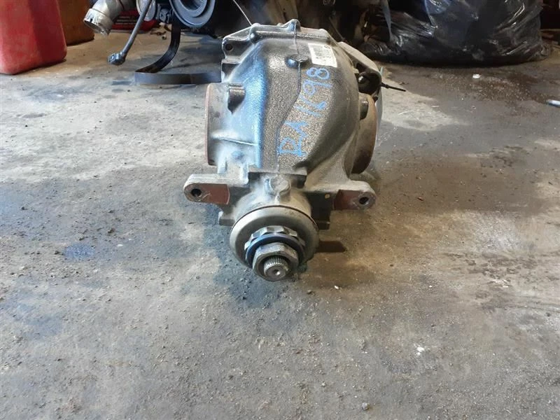 Carrier Rear RWD Manual Transmission 3.23 Ratio Fits 17-19 BMW 440i 222492 Foto 2 de 4