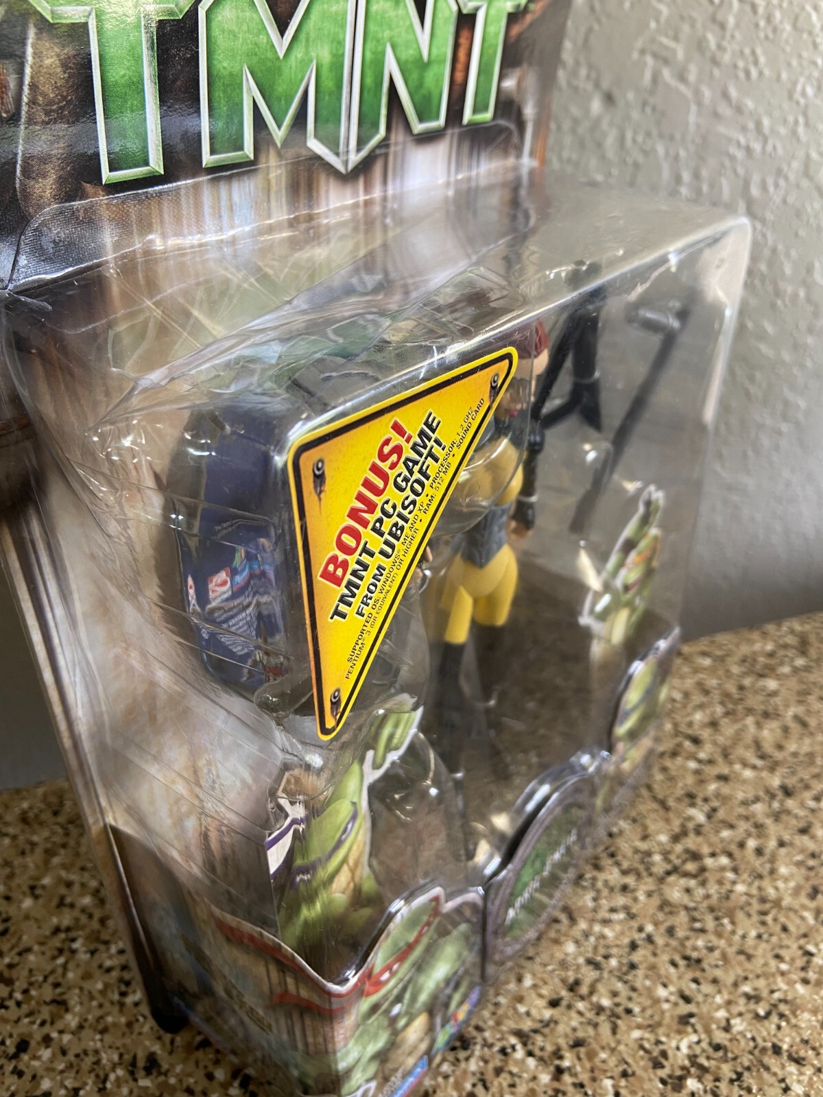 TMNT 2006 Teenage Mutant Ninja Turtles April O'Neil Action Figure (Unopened)