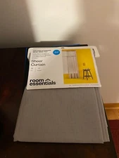 BRAND NEW ROOM ESSENTIALS SINGLE PANEL 84 INCH SHEER CURTAIN GRAY 60W X 84L