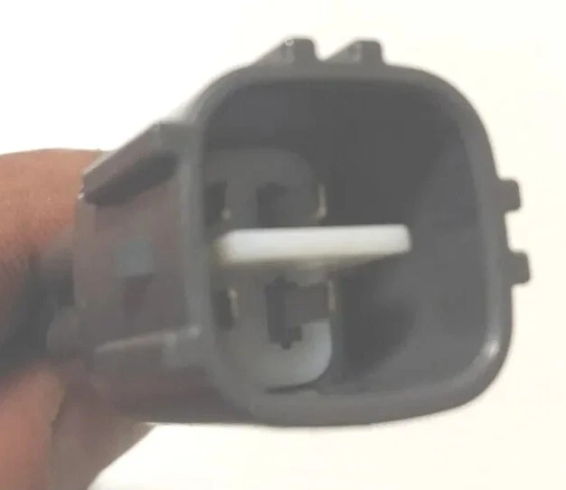 Bosch Premium Oxygen Sensor O2 Sensor 13355 - Image 2 of 4
