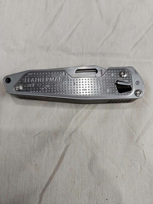 Leatherman T2 Multi-tool Pocket Knife - Silver (2006563)