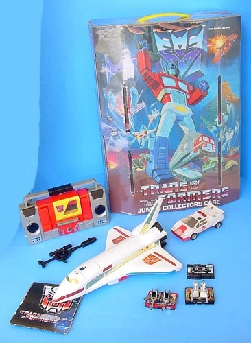 1980s HASBRO TRANSFORMERS JUMBO COLLECTOR'S CASE w BLASTER SKY LYNX CASSETTES