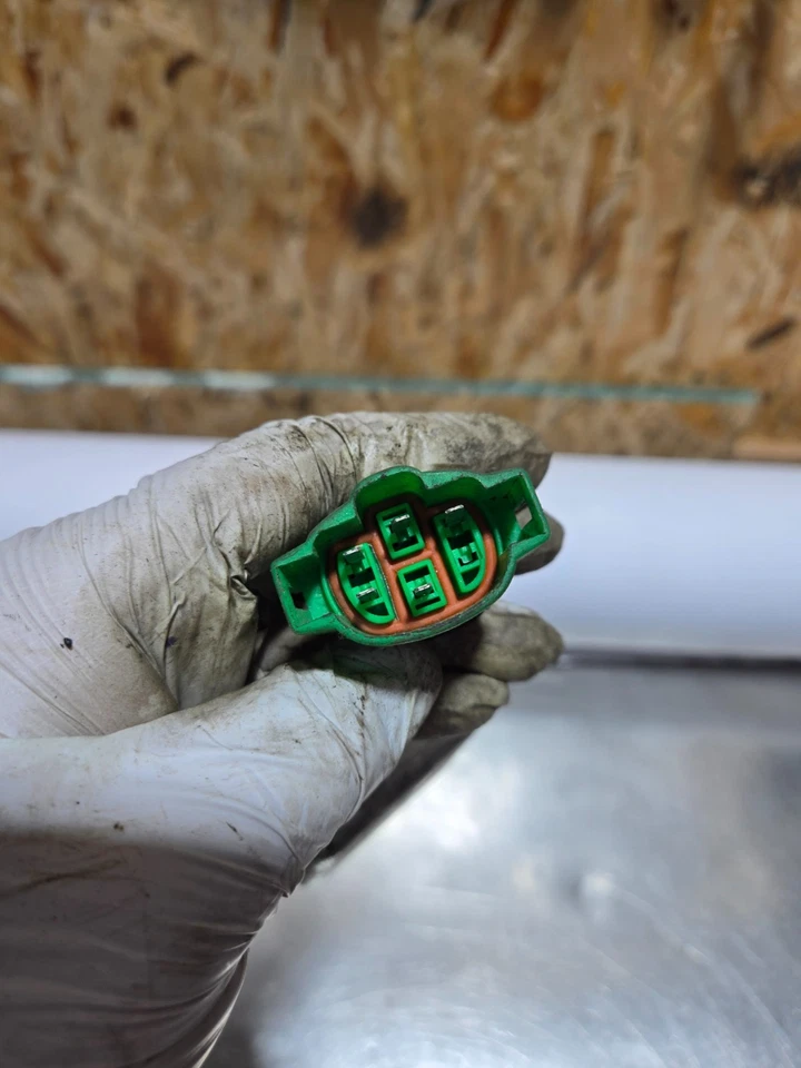 80-84 TOYOTA HILUX ALTERNADOR REGULADOR DE TENSÃO 20R 22R ALTERNADOR EXTERNO - Imagem 3 de 3