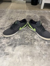 Nike Gray Low Top Skateboarding Shoes Green Swoosh Mens Us 11 Nike Gray Low Top Skateboarding Shoes Green Swoosh Mens Us 11
