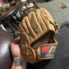 MIZUNO MT-500 BASEBALL GLOVE RHT PROFESSIONAL MODEL LITE FLEX MULTI HINGE EUC