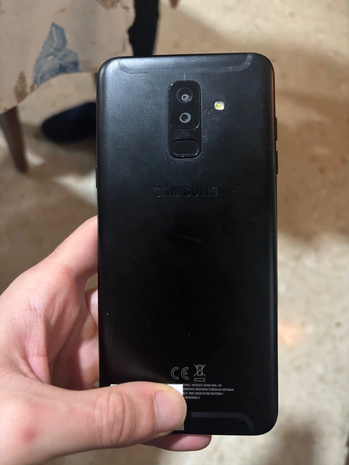 Samsung Galaxy A6+ · 32GB, foto 2 de 4
