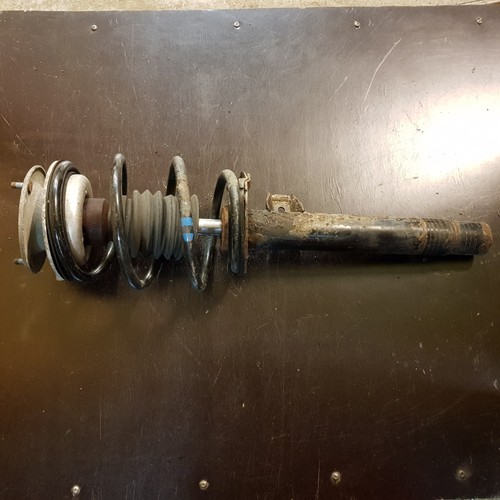 ✅✅✅BMW E81 E87 Linker Vorderer Stoßdämpfer 1096853 31311096853 6759561 AA