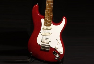 ESP Custom Jake E. Lee Signature von 1995 in translucent red