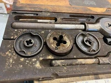 Vtg Lightning Tap Die Set 1940's USA Tools Auto Truck Machine shop Service Stati