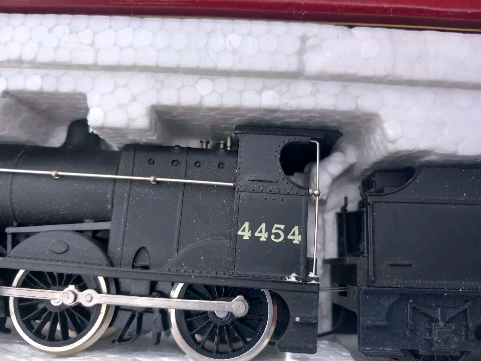 Picture 4 of 5