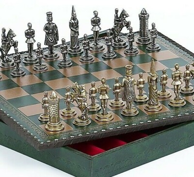 Gothic Chessmen & Cabinet Board by Cambor Games made in Italy