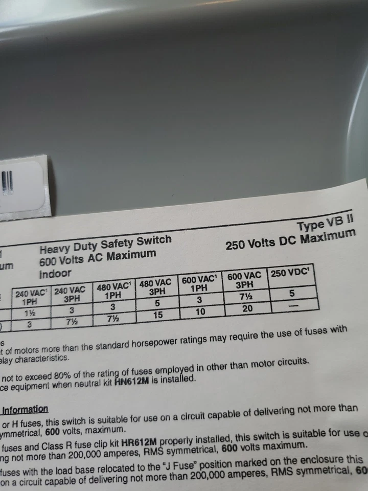 INTERRUPTOR DE SEGURIDAD DE ALTA RESISTENCIA MURRAY HHN361 NEMA TIPO 1 GABINETE 30 AMPERIOS SE ENVÍA HOY Foto 4 de 4