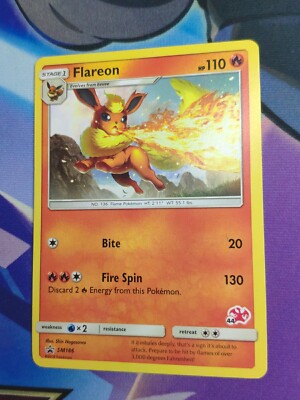 Flareon SM186 Ultra seltene Nicht-Holo schwarzer Stern Promo Pokémonkarte fast neuwertig 