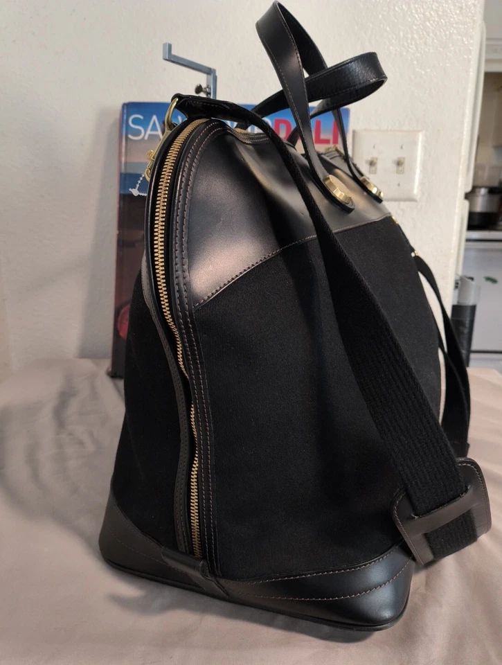 Dooney & Bourke USA Large East West Cabriolet Leather Duffle, Overnight Bag EUC - Image 3 of 4