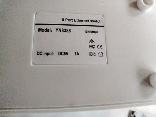 Conmutador Ethernet 8 puertos 10/100 Mbps Jeycar CAT.NO: YN8388 - Imagen 4 de 4
