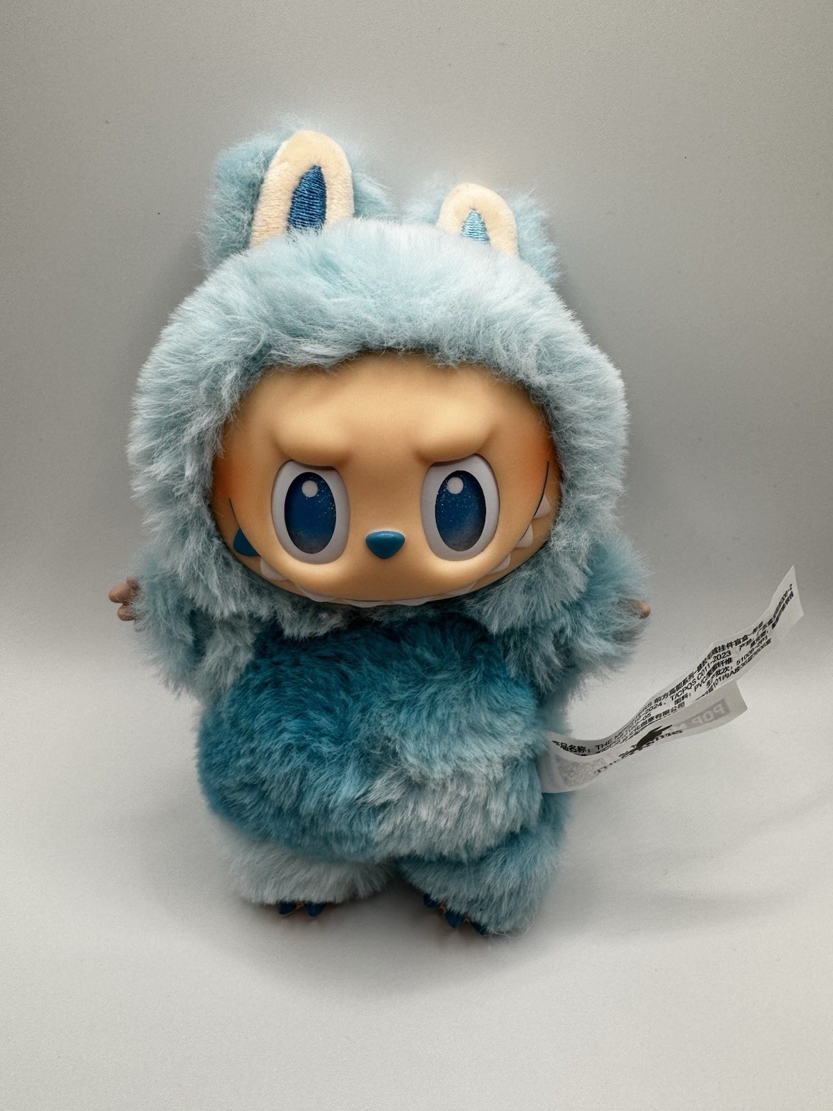 Labubu Big Into Energy figurine Pop Mart rare en vinyle de collection
