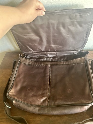 Kenneth Cole Reaction Brown Leather Messenger Laptop Tote Bag - Picture 2 of 16