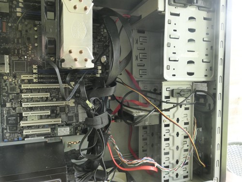 Xeon E5-2680 Tower Server – ASUS Z10PA-U8 , 64GB ECC RAM, 64GB M2 SSD - Photo 5/11