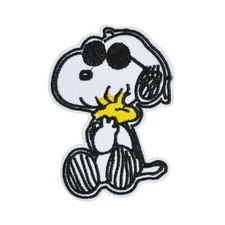 SNOOPY & WOODSTOCK HUGGING with Sunglasses - PEANUTS - Embroidered Iron On Patch