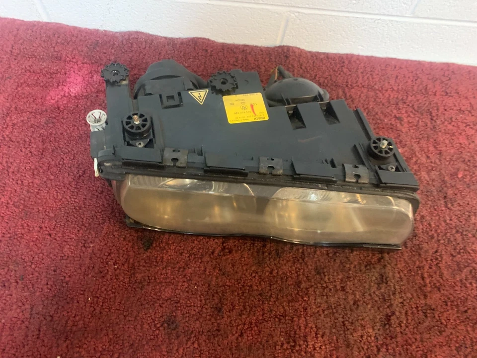  FARO XENÓN DELANTERO DERECHO PASAJERO BMW 740I 750I E38 OEM 99-01 Foto 2 de 4
