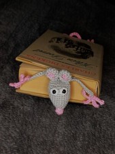 Lesezeichen LESERATTE/ gehäkelt, hellgrau, Handarbeit, NEU