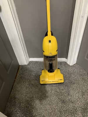 Eureka The Boss Super Lite Bagless Upright Vacuum Cleaner 405 Wide
