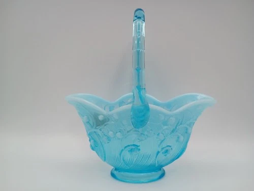Vtg Aqua Blue Fenton Lily of the Valley Basket Vase Glass Original Label