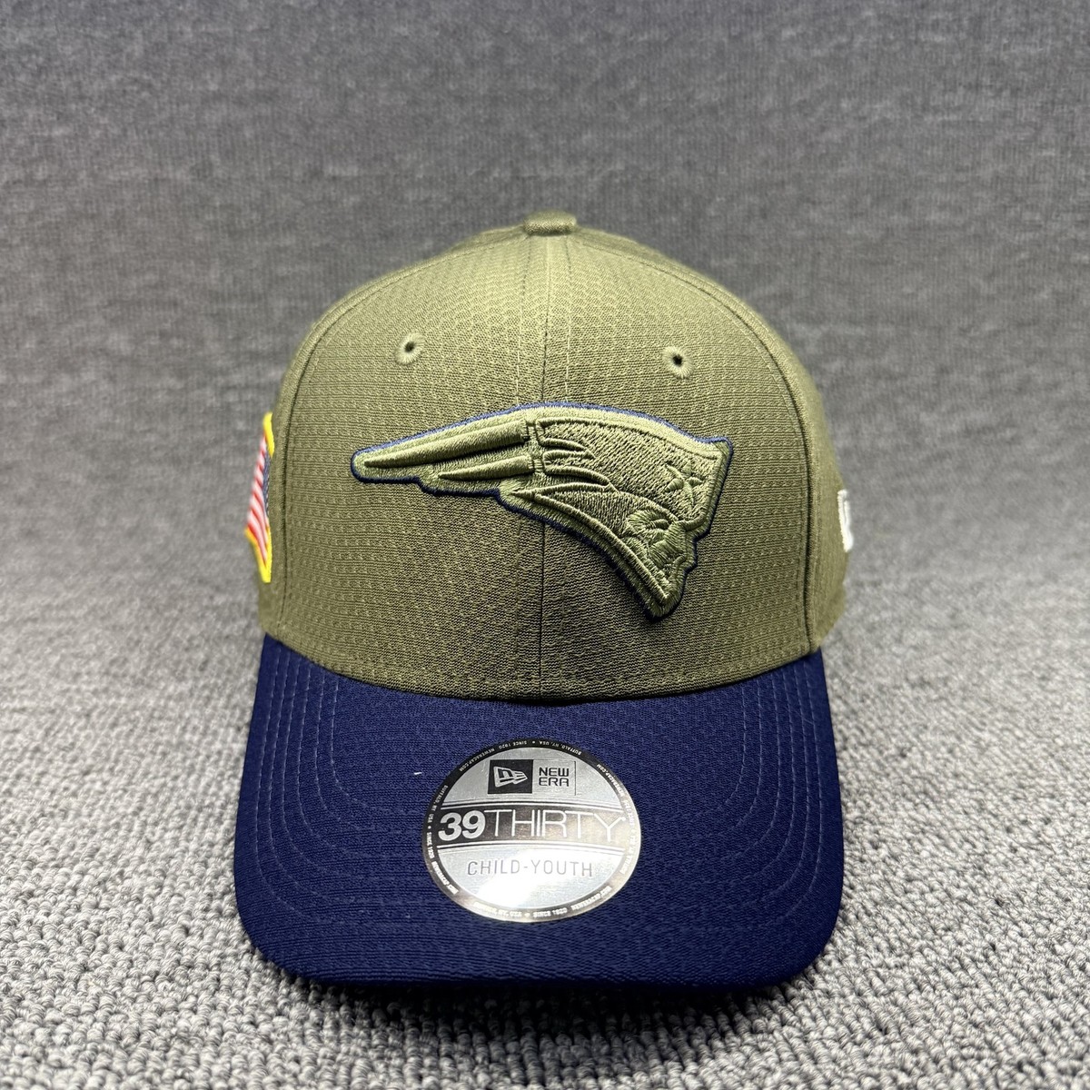 New Era New England Patriots 2017 Salute to Service 39THIRTY Youth Hat Cap Olive