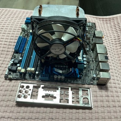 ASUS P8H67-M EVO Motherboard  LGA1155 DDR3 USB 3.0 SATA III/Kühler/Blende