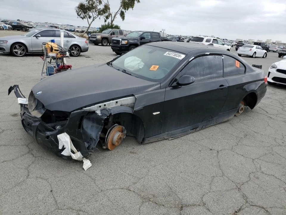 BMW 328i E92 2009 pinza de freno delantera del lado derecho del pasajero Foto 3 de 4