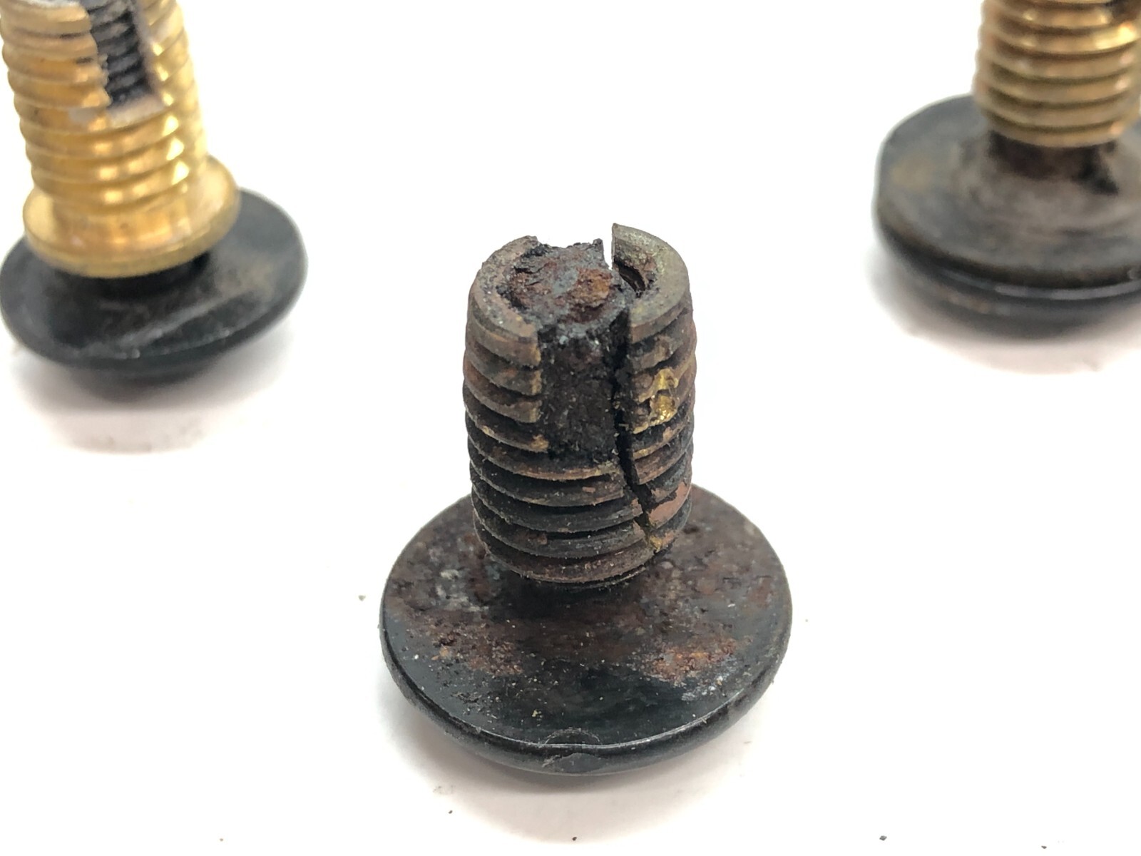LAMBORGHINI AVENTADOR FRONT TUB INSERT BOLT FOR ROADSTER OEM