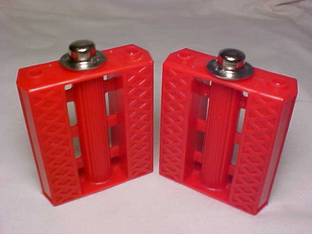 Vintage Red 7/16" Tricycle Pedals Elgin Colson Murray Huffy Ross Elgin Amf nos
