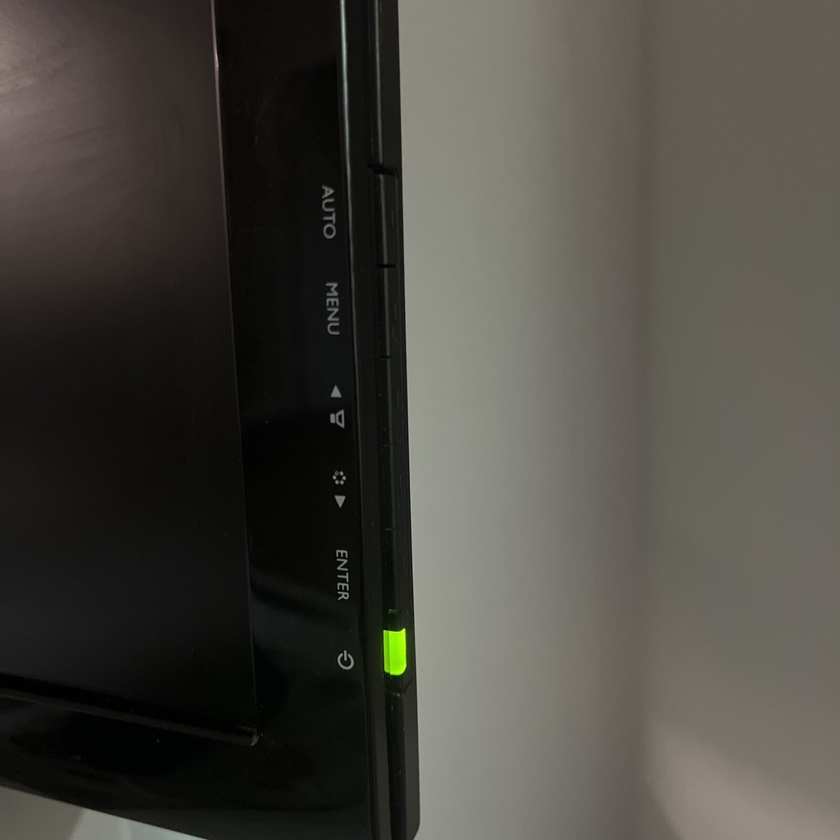 ディスプレイ・モニター本体 BENQ GW2750HM Amazon.co.jp: BenQ 27型LCDワイドモニター GL2750HM : パソコン