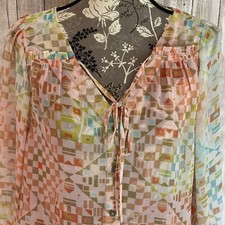 🌻VINTAGE AMERICA Nine West 🌻 Sheer Ruffled Geometric Print Size: M