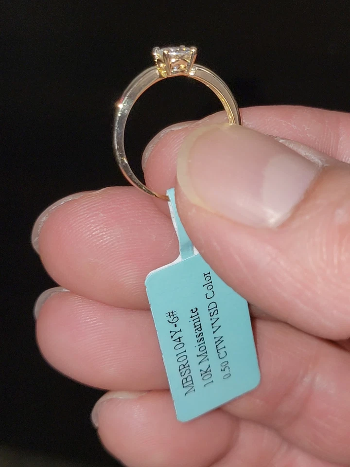 10k Real Gold Moissanite 0.50ctw Size 6 - Image 3 of 4