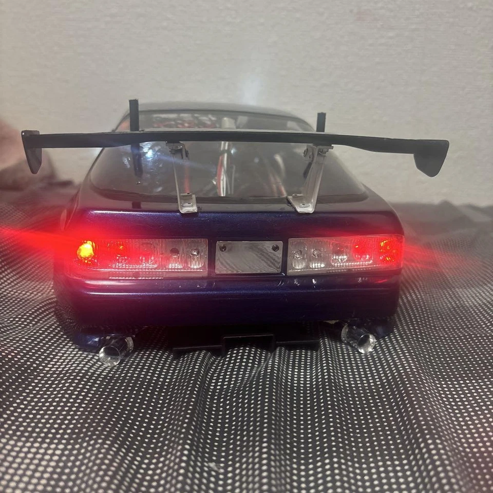 Yokomo Drift Package Coche de radiocontrol Escala 1/10 Kit de coche de deriva eléctrico con electrónica Foto 3 de 4