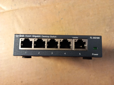 TP-Link 5-Port Gigabit Ethernet Desktop Switch TL-SG105 *OHNE NETZ*