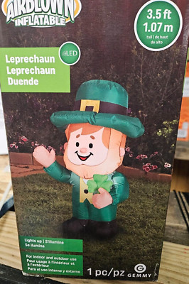Gemmy 3.5ft Tall St. Pat's Leprechan w/ Clover Inflatable