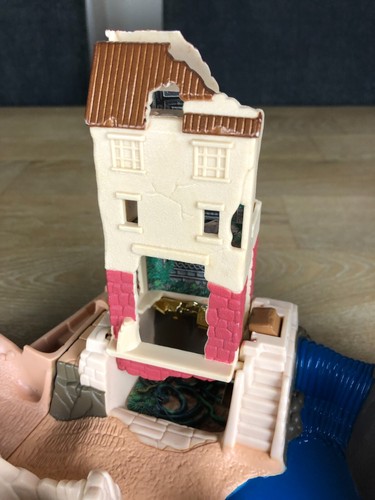 Jonny Quest 1996 Micro Machines LOST CITY Playset Vintage Toy - Picture 5 of 7