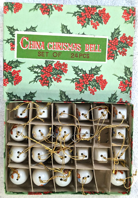 Excellent Vintage 22 pc Commodore Japan Ceramic Christmas Bell Ornaments
