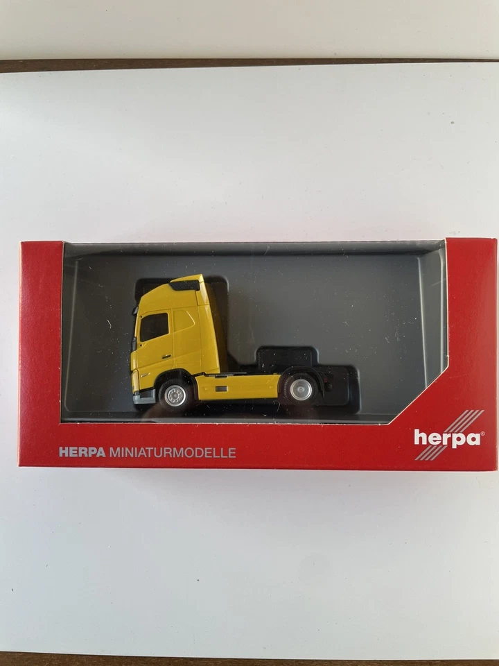 Herpa Volvo Gelb  - Immagine 3 di 3