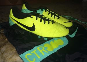 botines nike ctr360
