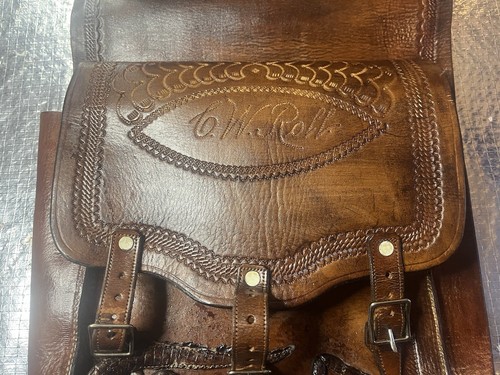 ART TAXIDERMY ANTIQUE ON LEATHER TOOLING SADDLEBAGS, BABY ALLIGATORS,VERY RARE - Picture 6 of 13