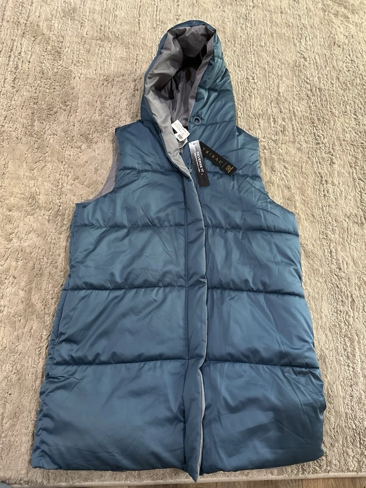Tribal Women’s Reversible Puffer Vest Size medium Blue/Grey - Image 2 of 4