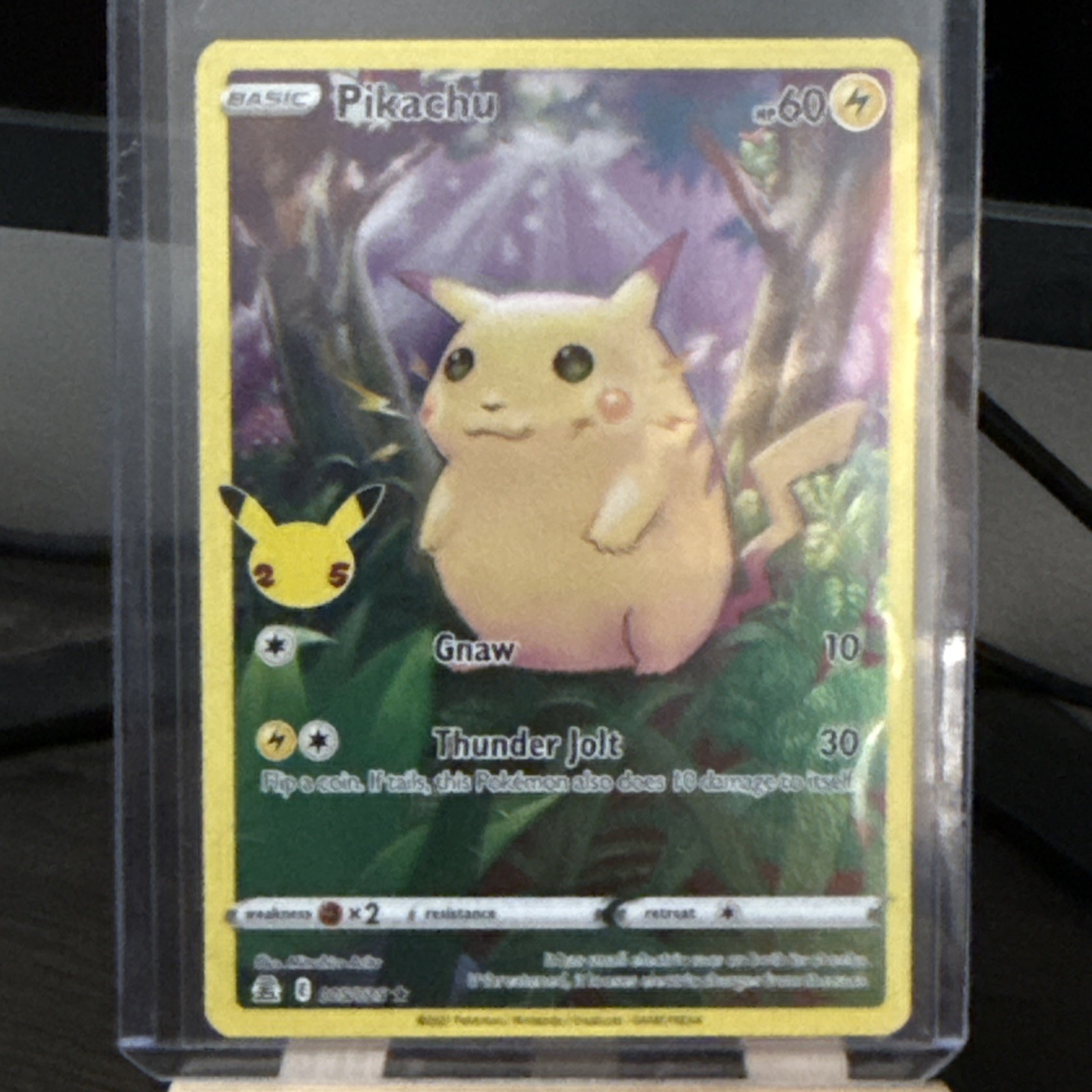 Pokémon TCG Celebrations Pikachu 005/025 25th Anniversary Edition 