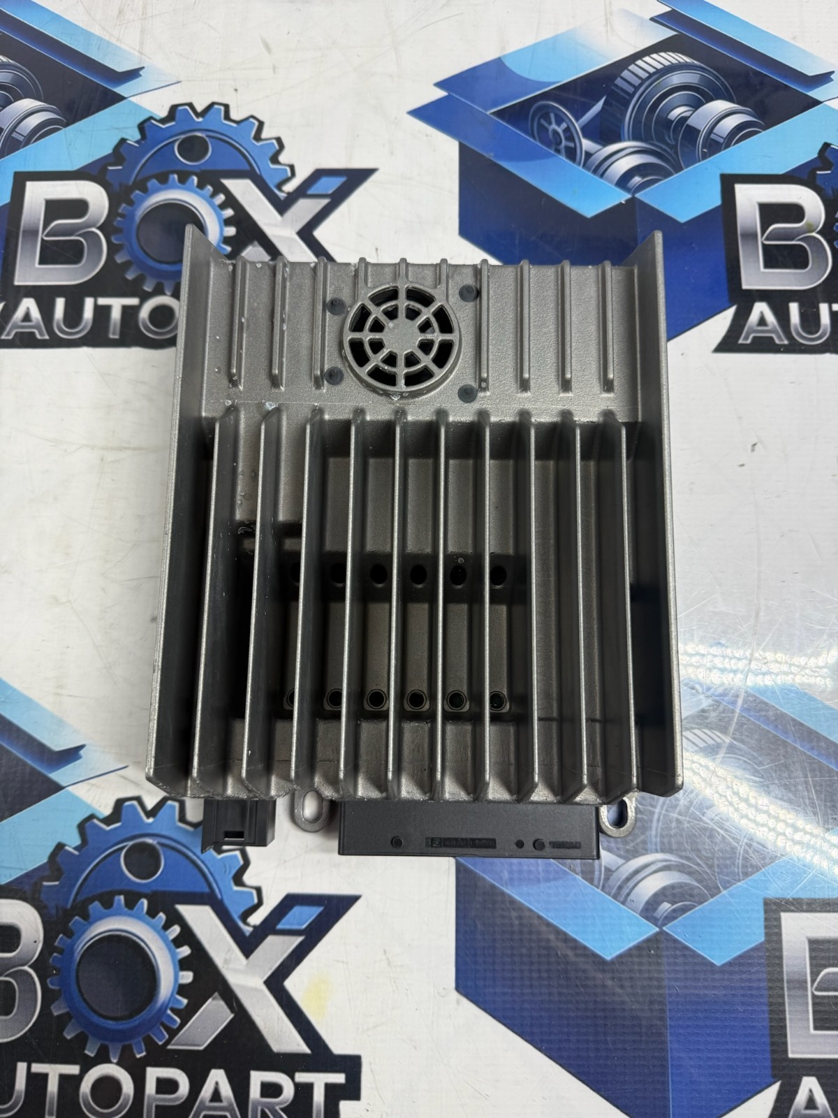 2014-2019 MERCEDES CLA250 HARMAN KARDON AUDIO AMP AMPLIFIER A2189001408 OEM