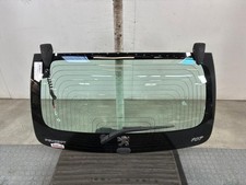 Lunette arrière Peugeot 2008