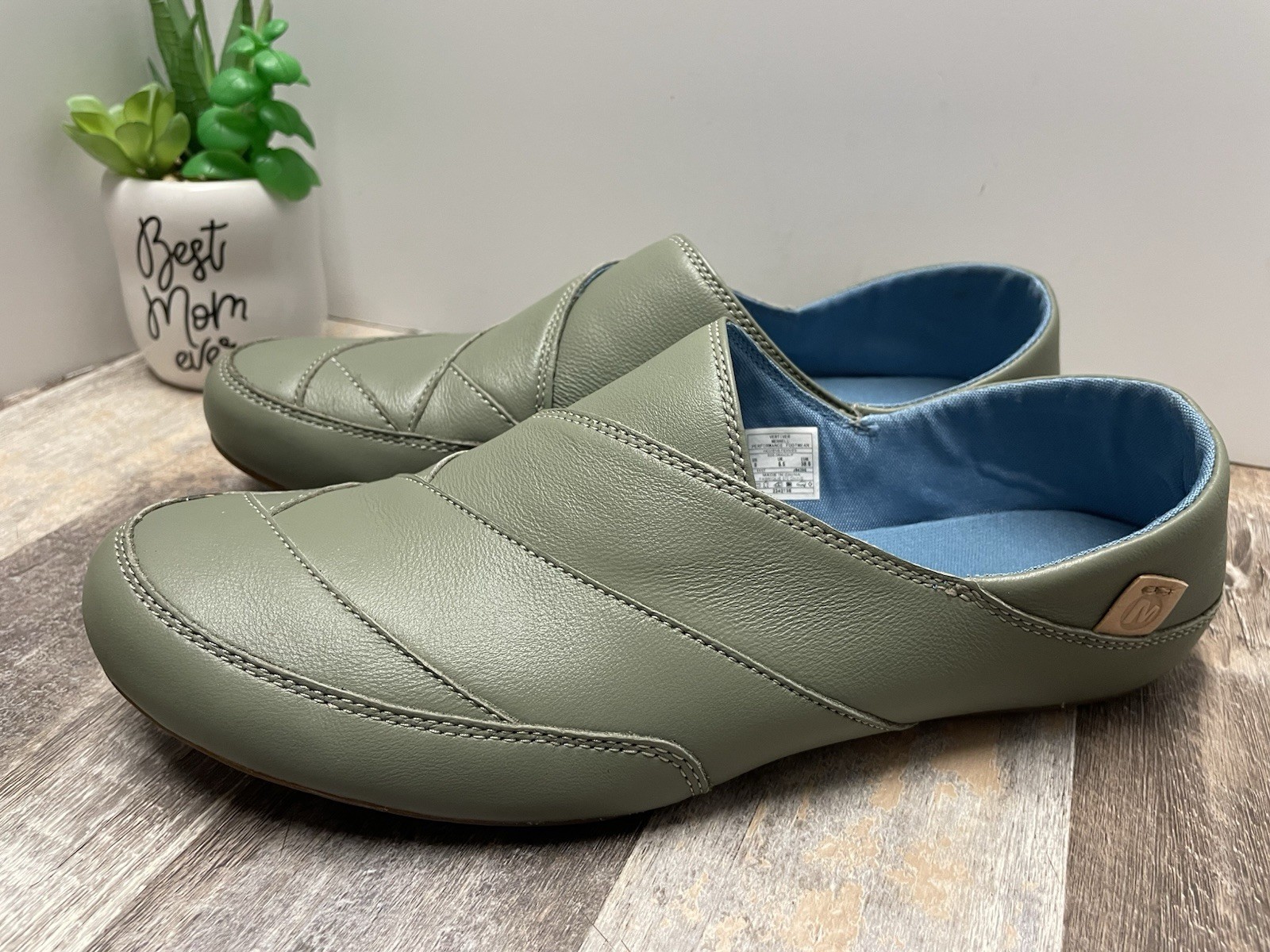 MERRELL Vertiver Inde Lave Leather Performance Footwear Women’s Size 8 Flats