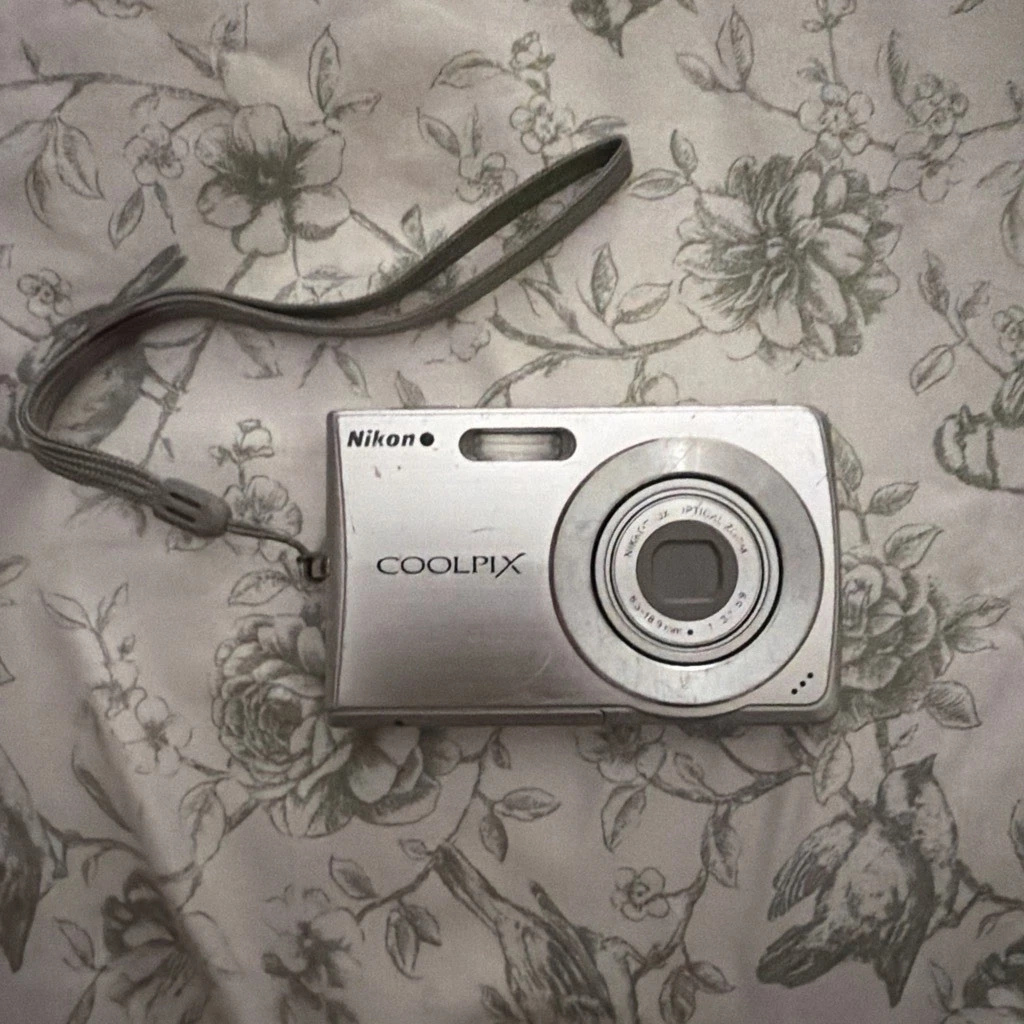 Nikon COOLPIX S200 Digital Cameras for Sale - Shop New & Used