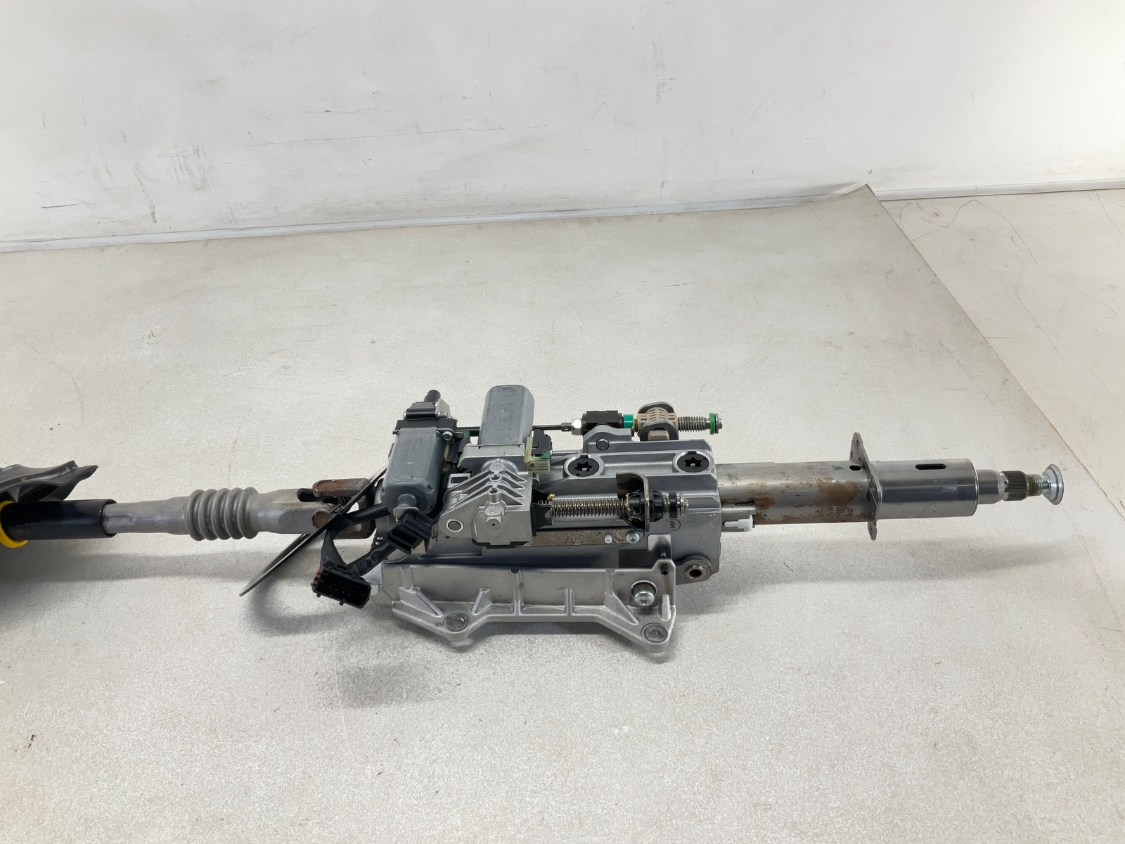 17-20 MASERATI Levante Steering Column w/ Shaft OEM